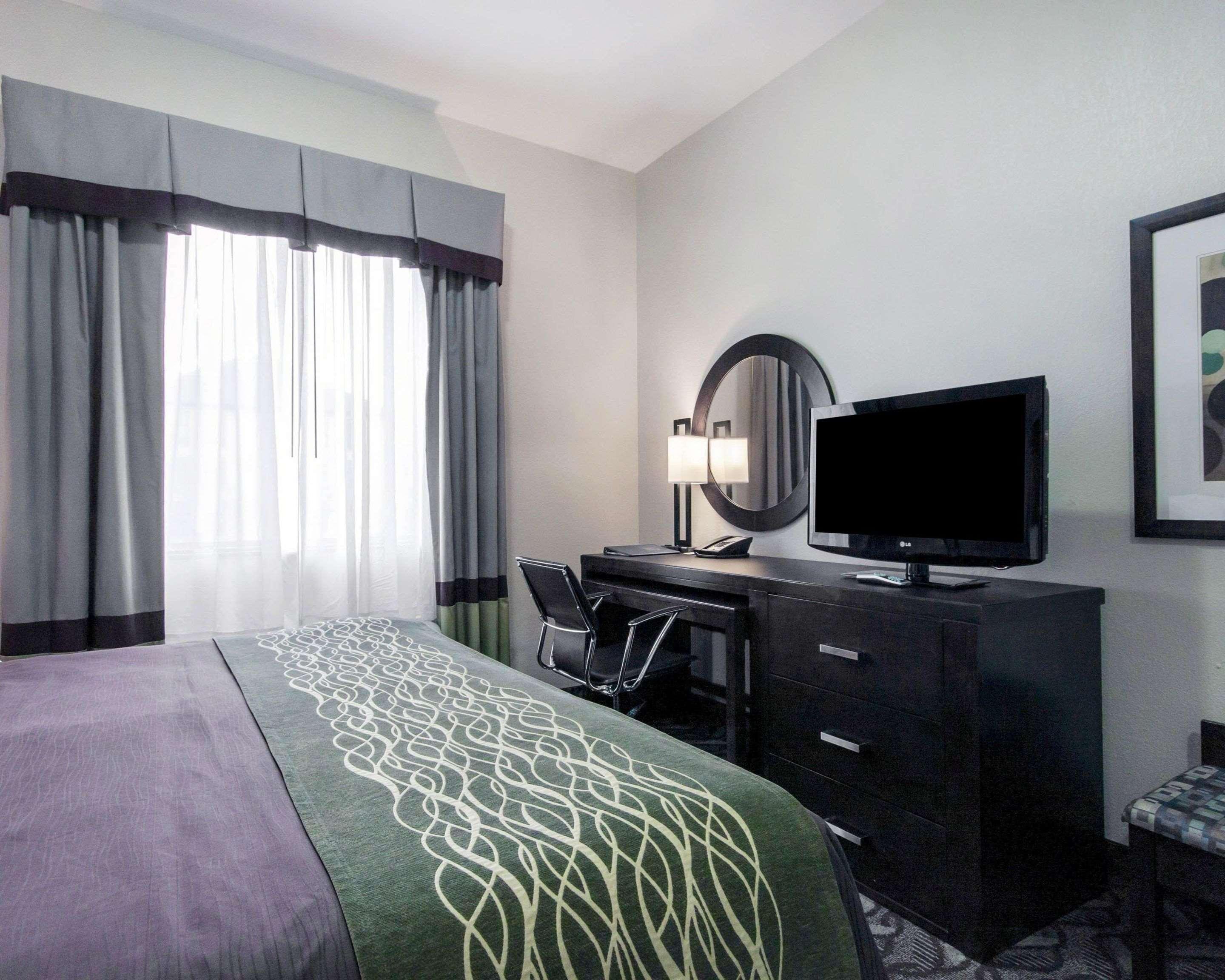 Comfort Inn & Suites I-10 Airport Эль-Пасо Экстерьер фото