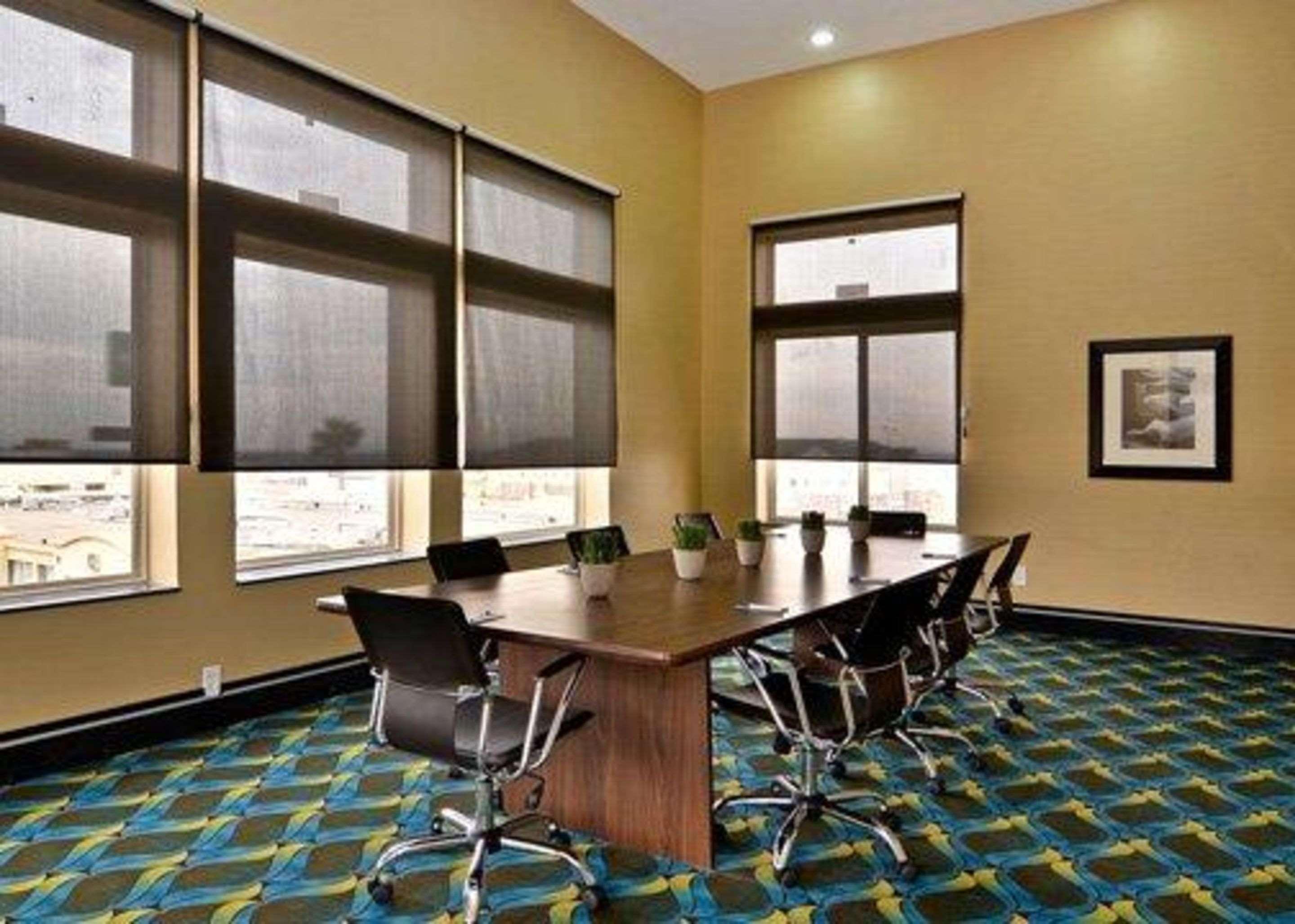 Comfort Inn & Suites I-10 Airport Эль-Пасо Экстерьер фото