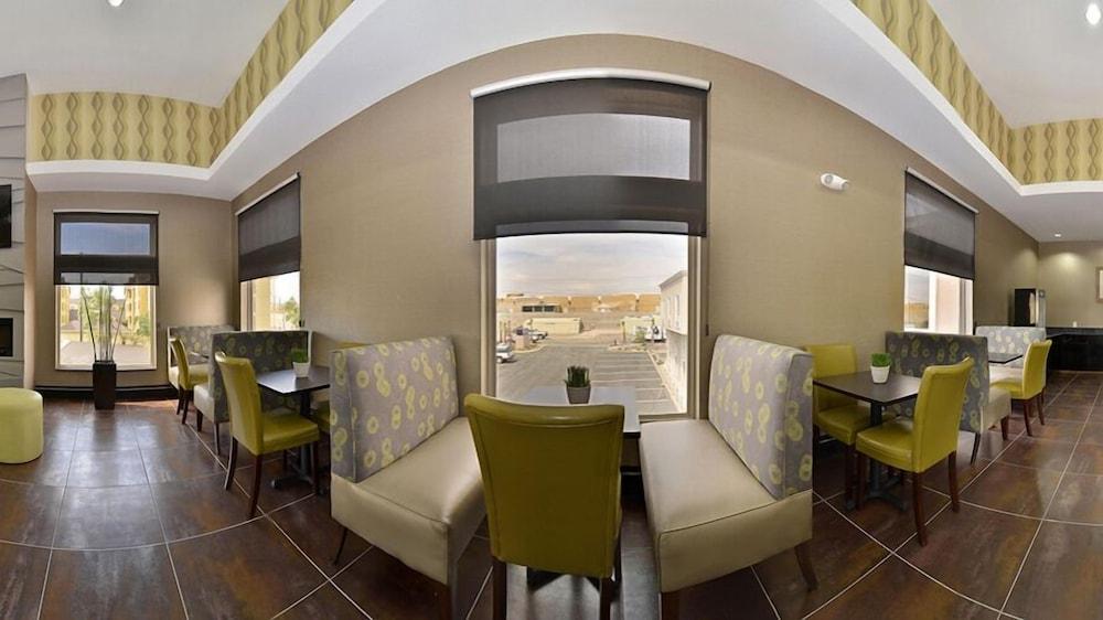 Comfort Inn & Suites I-10 Airport Эль-Пасо Экстерьер фото